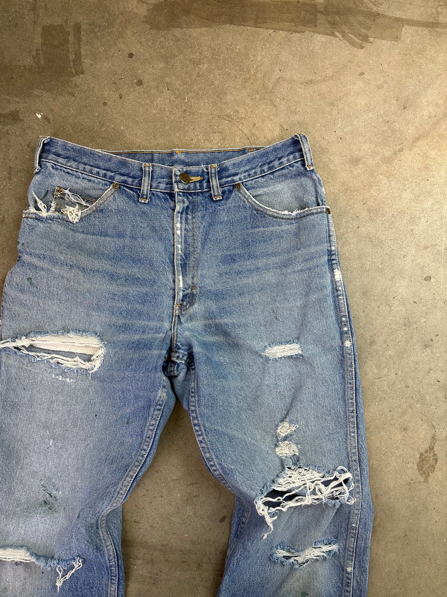 80s Lee Distressed Light Wash Denim 33"