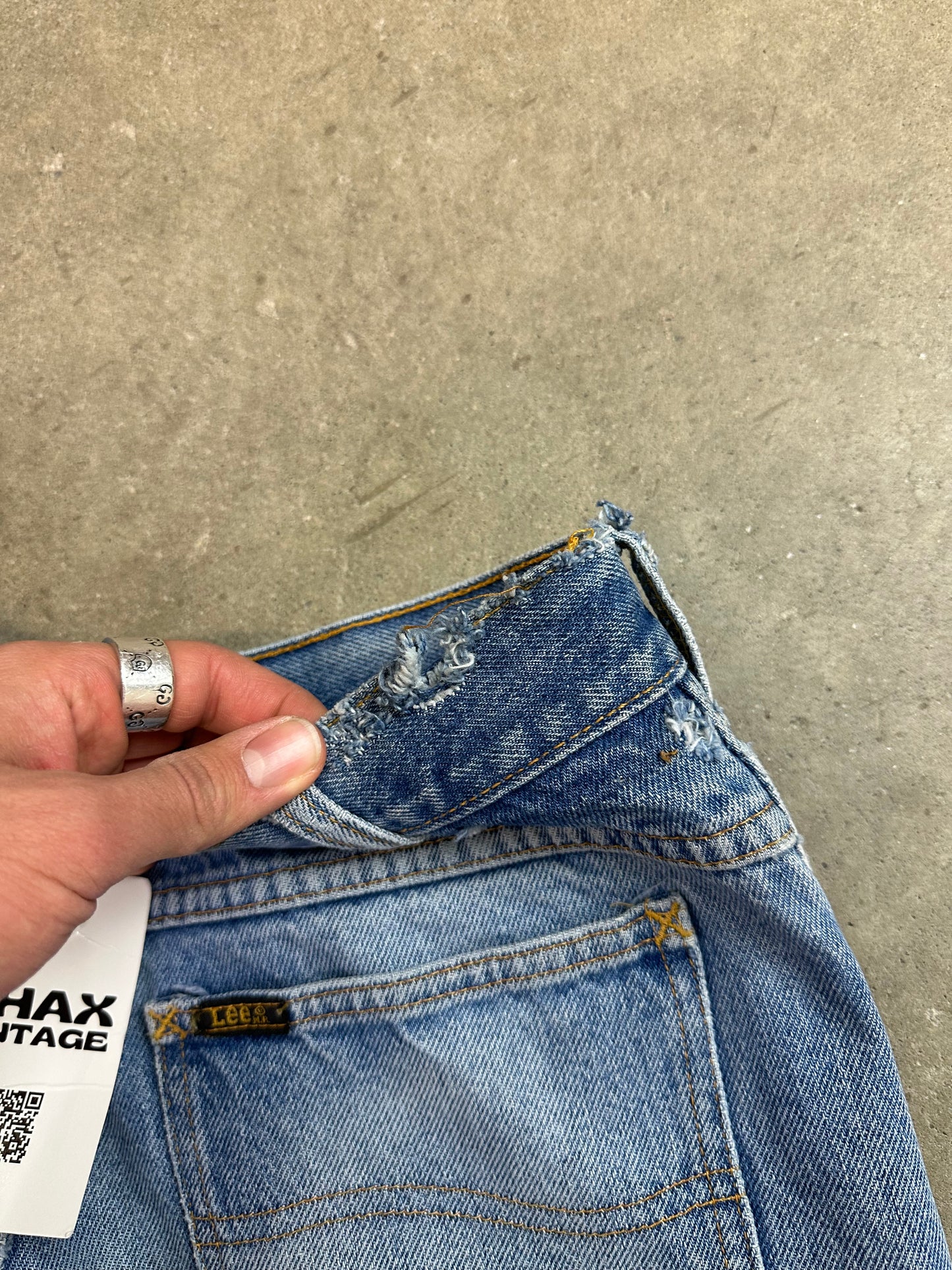 80s Lee Distressed Light Wash Denim 33"