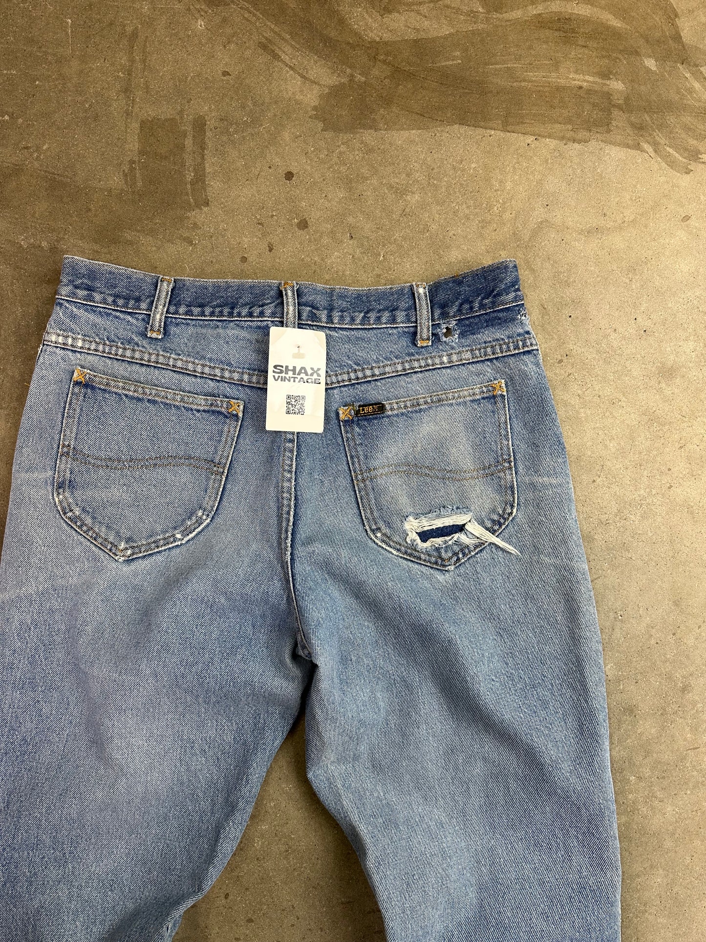 80s Lee Distressed Light Wash Denim 33"
