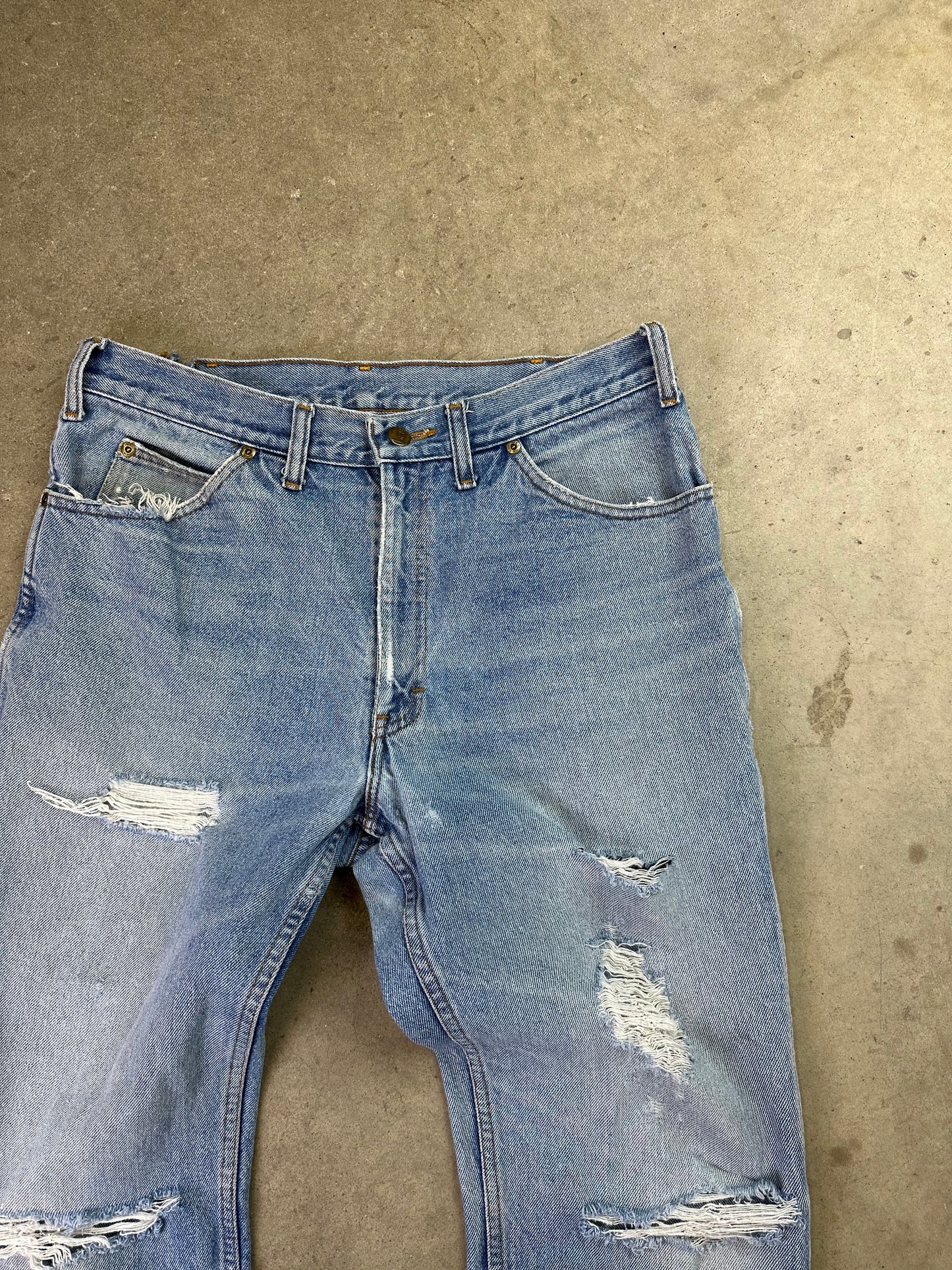 80s Lee Distressed Light Wash Denim 34"