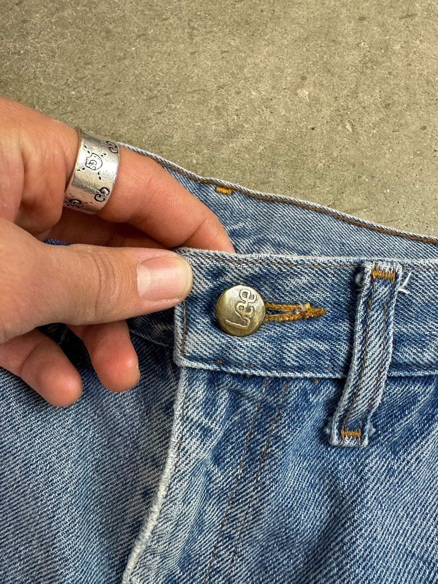 80s Lee Distressed Light Wash Denim 34"