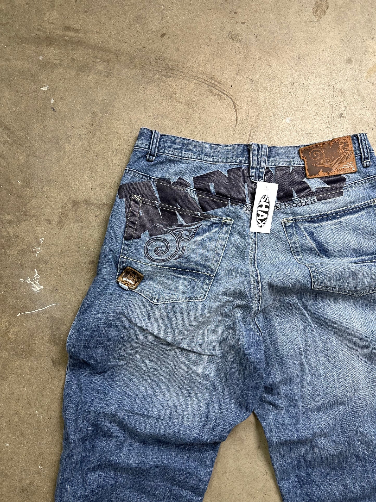 Akademiks Y2K Baggy Denim 37"